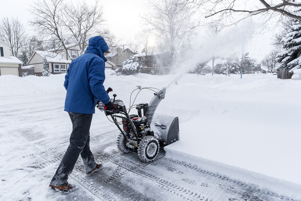 Your Guide to Snow-Blowing Your Driveway